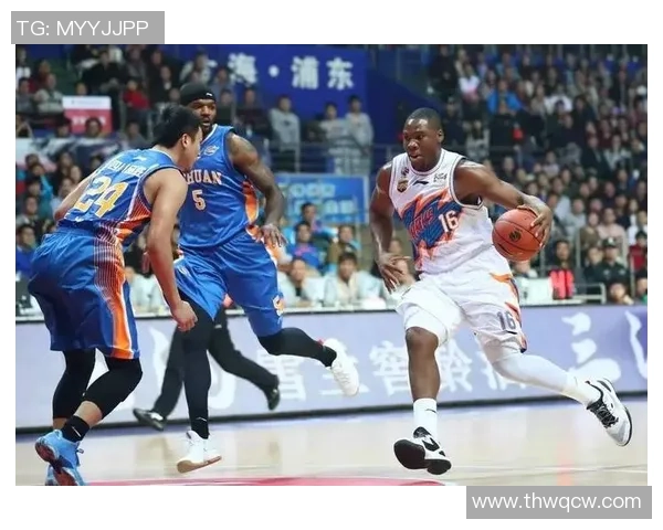 成都篮球队以54分领跑大师赛积分榜展现强劲实力