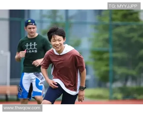 足球仆鑫助力青少年成长打造全新足球培训平台与赛事体验